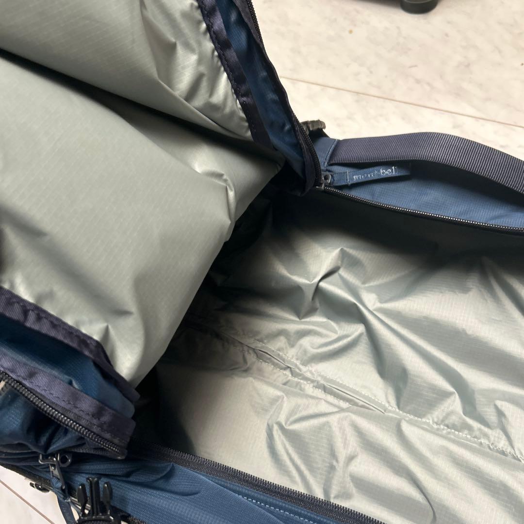 一度使用のみ　mont-bell ウィリーバッグ 40L ネイビー　説明書付