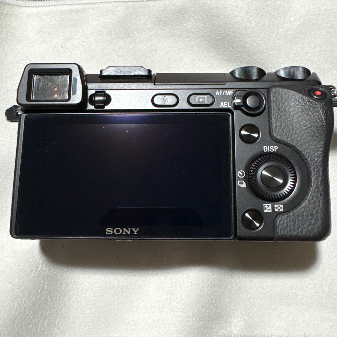 当時品　未使用SONY α NEX-7 ズームレンズキット ファインダーが難あり