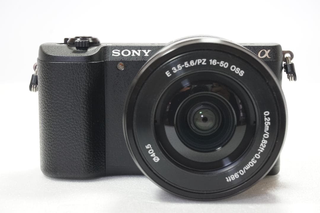 【極美品】Sony α5100 ブラック 733ショット デジタルカメラ