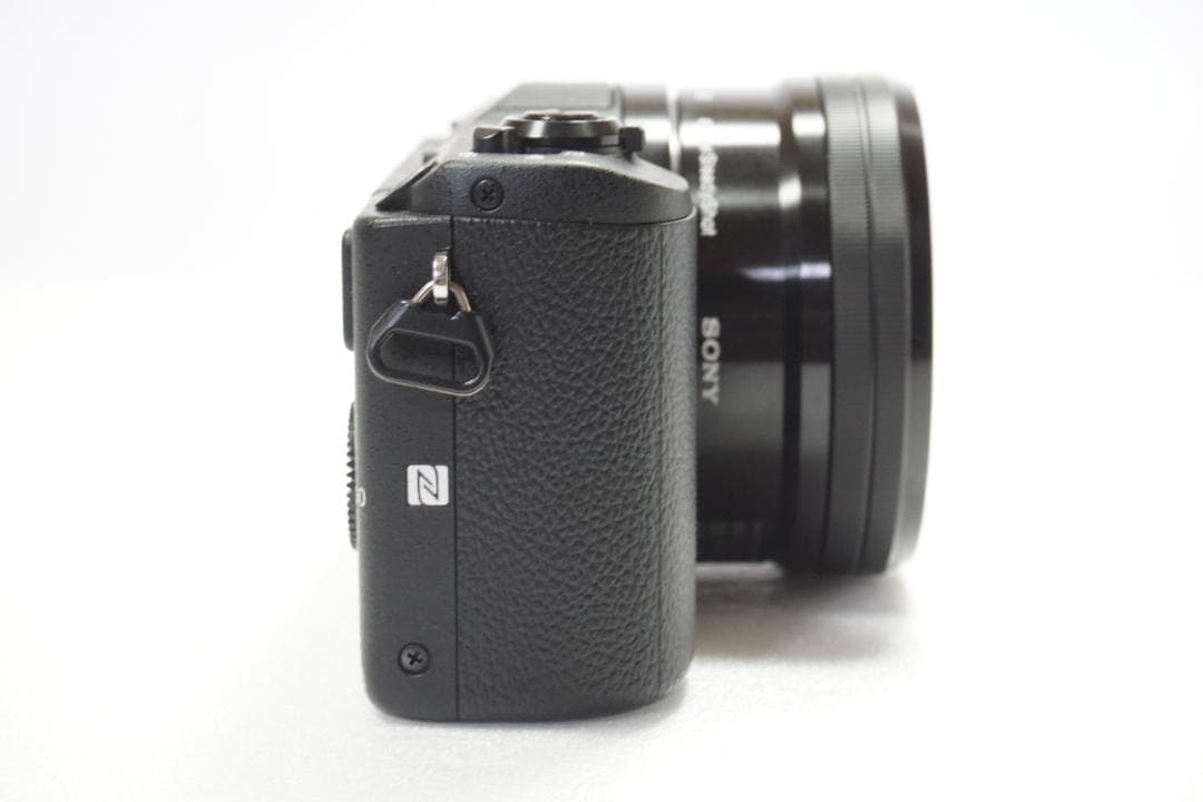 【極美品】Sony α5100 ブラック 733ショット デジタルカメラ